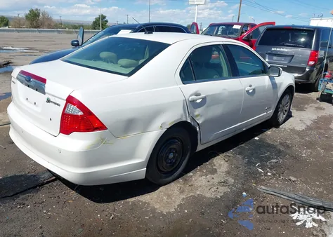2010 Ford Fusion Hybrid from USA, damaged, VIN 3FADP0L32AR220346